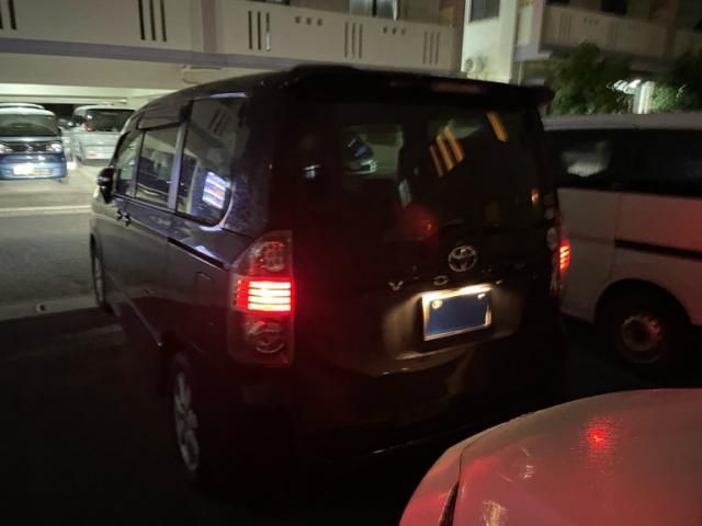 TOYOTA VOXY 2009 Image 31