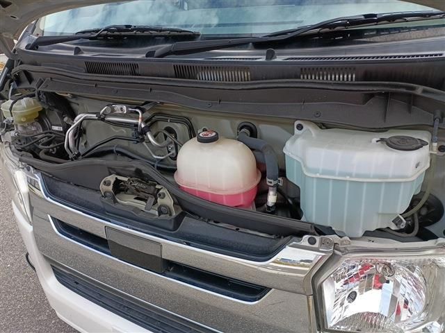 TOYOTA HIACE VAN 2WD 2020 Image 31