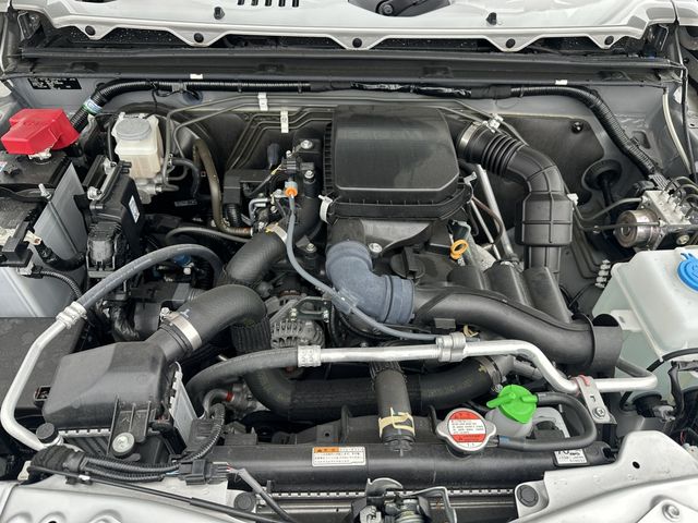 SUZUKI JIMNY 4WD 2023 Image 31