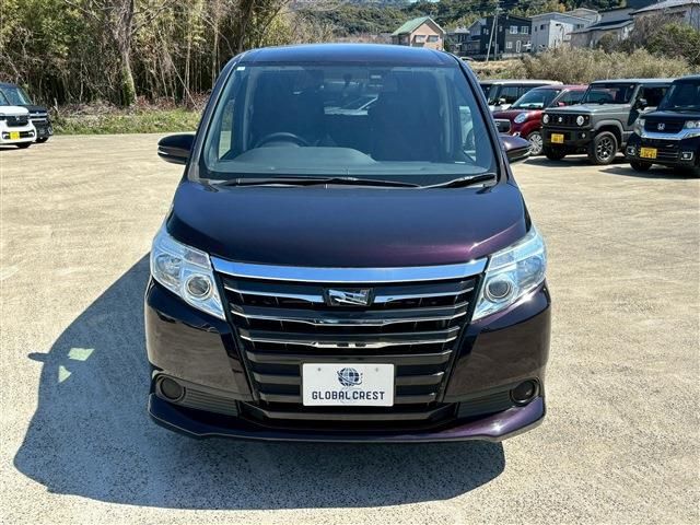 TOYOTA NOAH 2015 Image 31