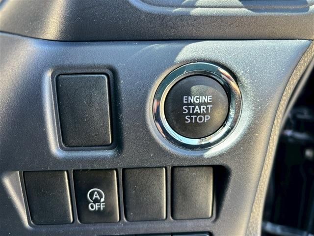 TOYOTA NOAH 2015 Image 31