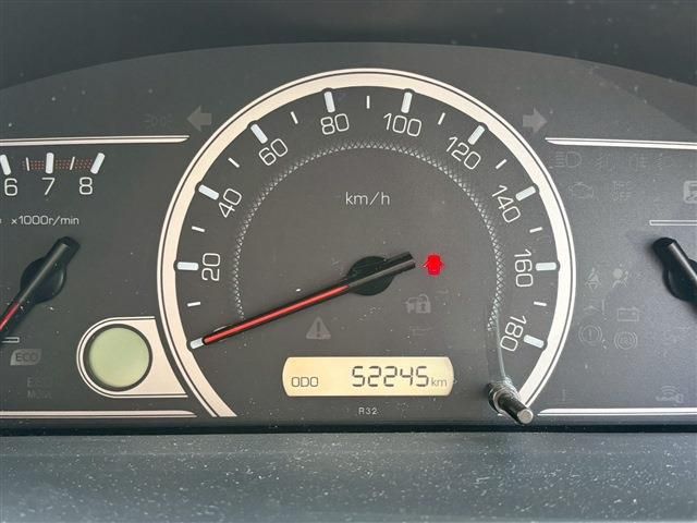 TOYOTA NOAH 2015 Image 31