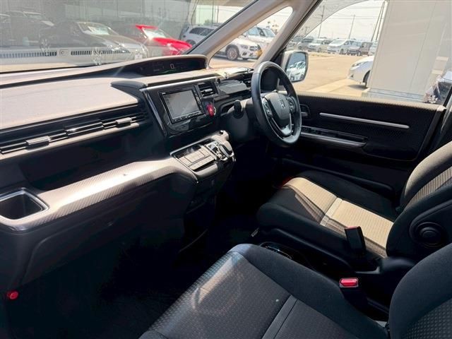 HONDA STEPWAGON SPADA HYBR 2021 Image 31