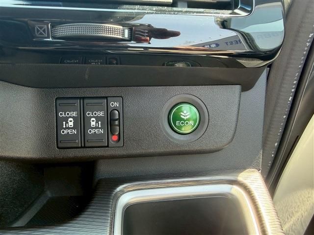 HONDA STEPWAGON SPADA HYBR 2021 Image 31