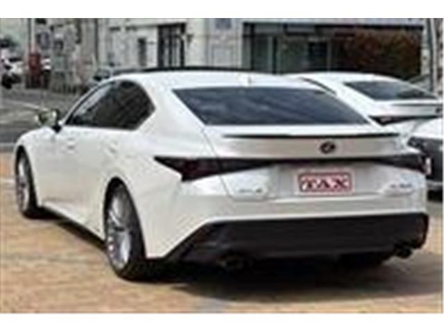 TOYOTA LEXUS IS300H 2021 Image 31