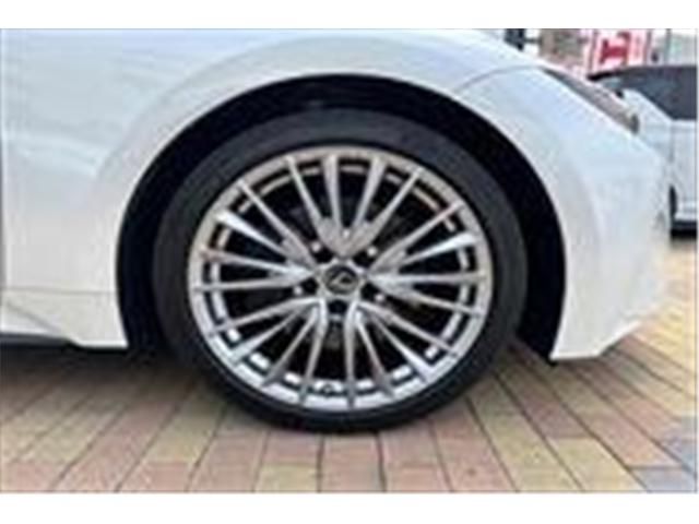 TOYOTA LEXUS IS300H 2021 Image 31