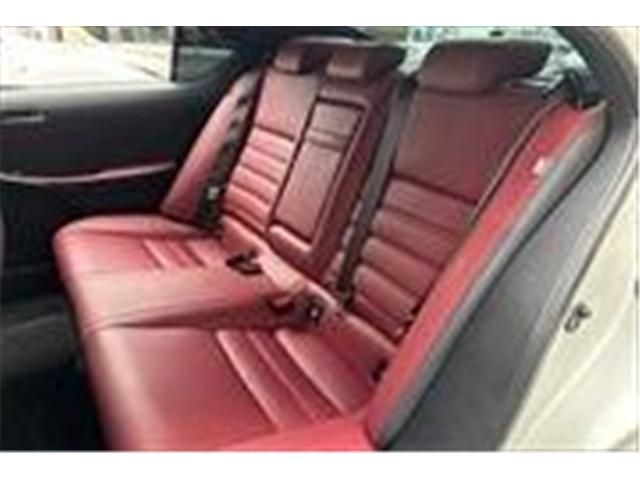 TOYOTA LEXUS IS300H 2021 Image 31