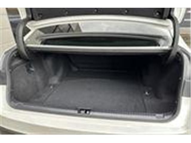 TOYOTA LEXUS IS300H 2021 Image 31