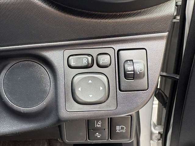 TOYOTA AQUA 2021 Image 31