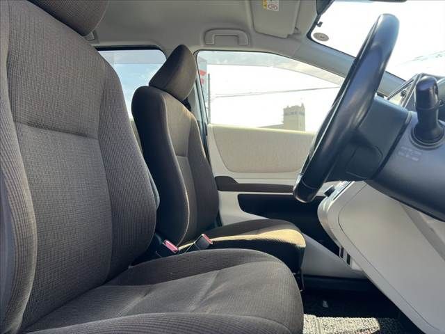 TOYOTA SIENTA 2016 Image 31