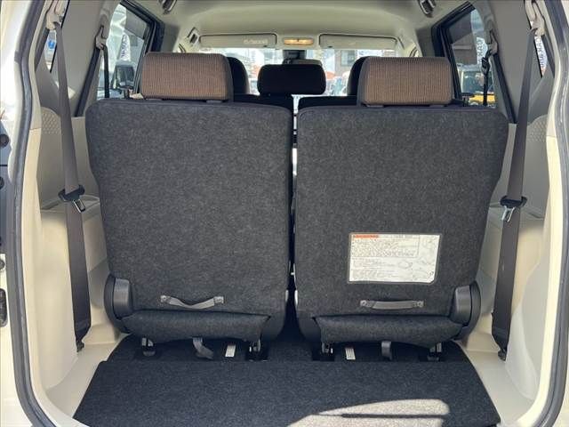 TOYOTA SIENTA 2016 Image 31