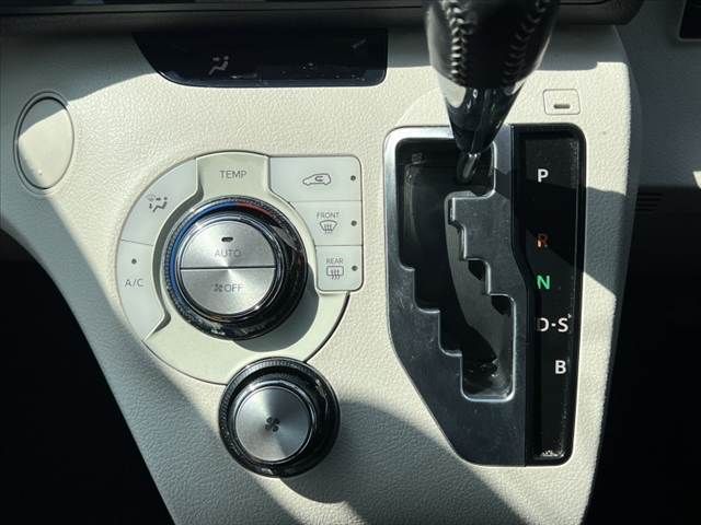 TOYOTA SIENTA 2016 Image 31