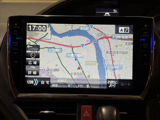 TOYOTA VOXY 2014 Image 31