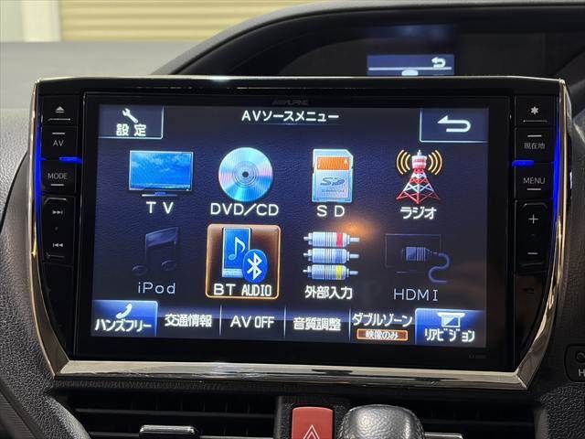 TOYOTA VOXY 2014 Image 31