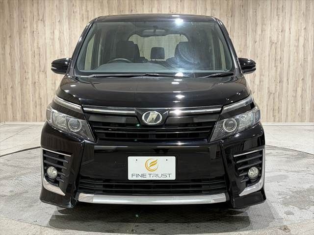 TOYOTA VOXY 2014 Image 31