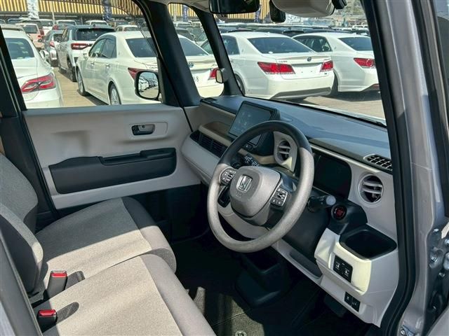 HONDA N BOX 2025 Image 31