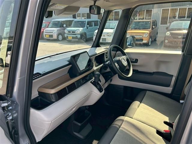 HONDA N BOX 2025 Image 31
