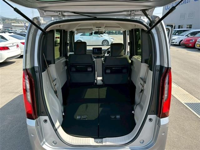 HONDA N BOX 2025 Image 31