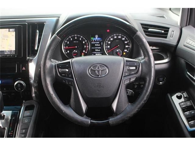 TOYOTA VELLFIRE 2015 Image 31