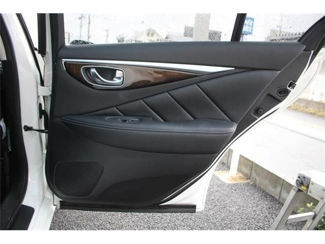 NISSAN SKYLINE 2015 Image 31