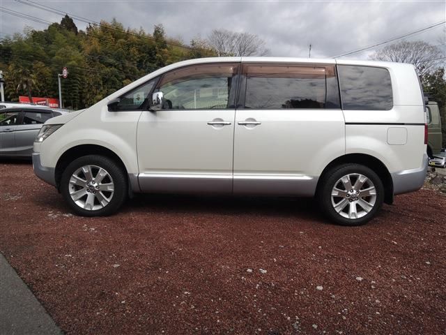 MITSUBISHI DELICA D:5 4WD 2009 Image 31