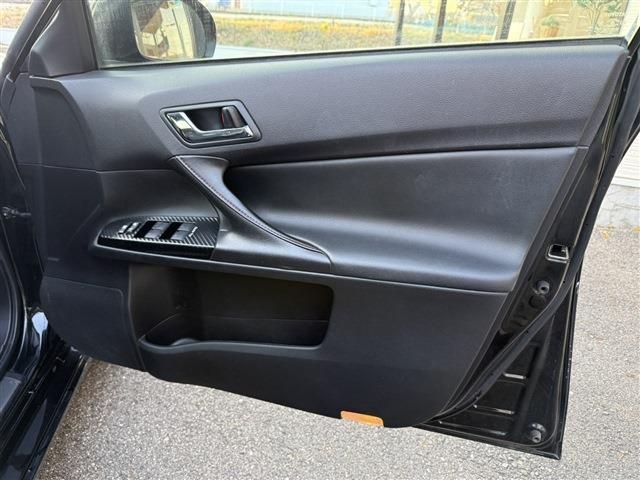 TOYOTA MARK X 2013 Image 31