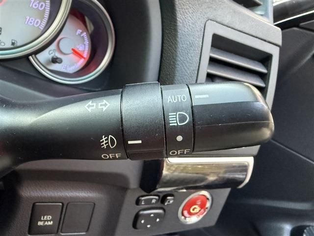 TOYOTA MARK X 2013 Image 31