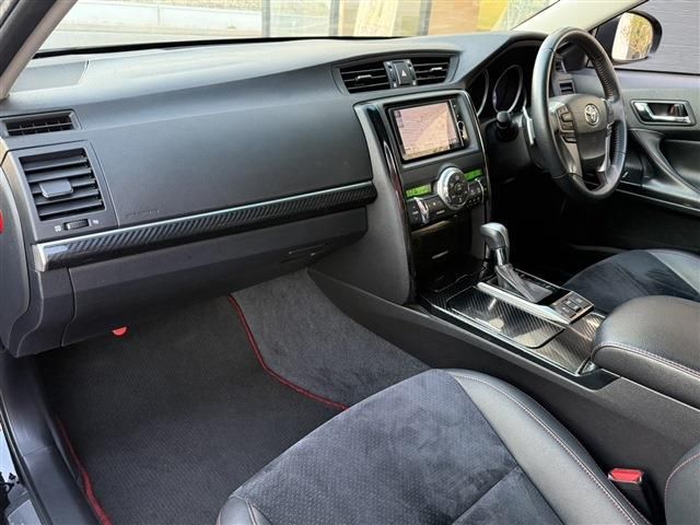 TOYOTA MARK X 2013 Image 31