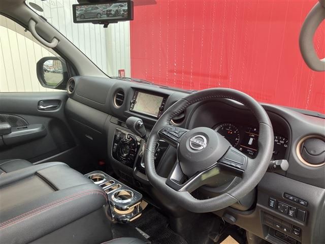 NISSAN CARAVAN VAN 4WD 2022 Image 31