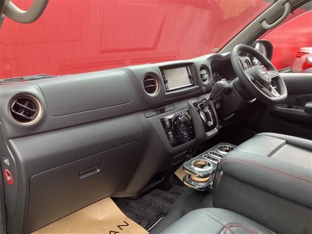 NISSAN CARAVAN VAN 4WD 2022 Image 31