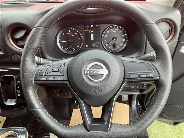 NISSAN CARAVAN VAN 4WD 2022 Image 31