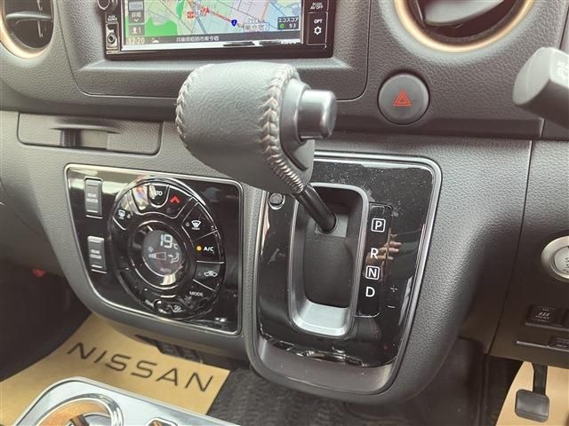 NISSAN CARAVAN VAN 4WD 2022 Image 31