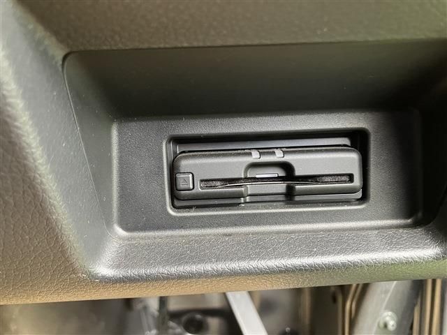 NISSAN CARAVAN VAN 4WD 2022 Image 31