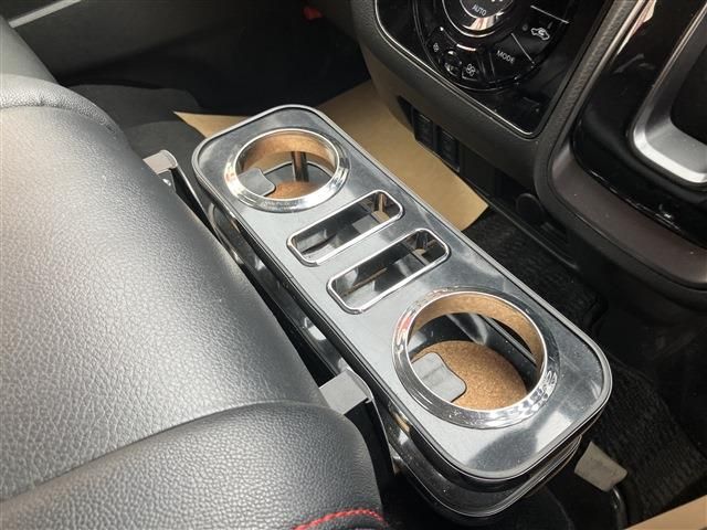 NISSAN CARAVAN VAN 4WD 2022 Image 31