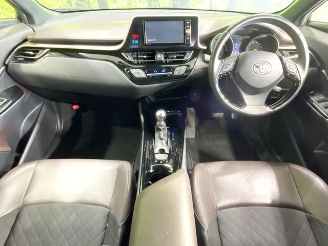 TOYOTA C-HR 2017 Image 31