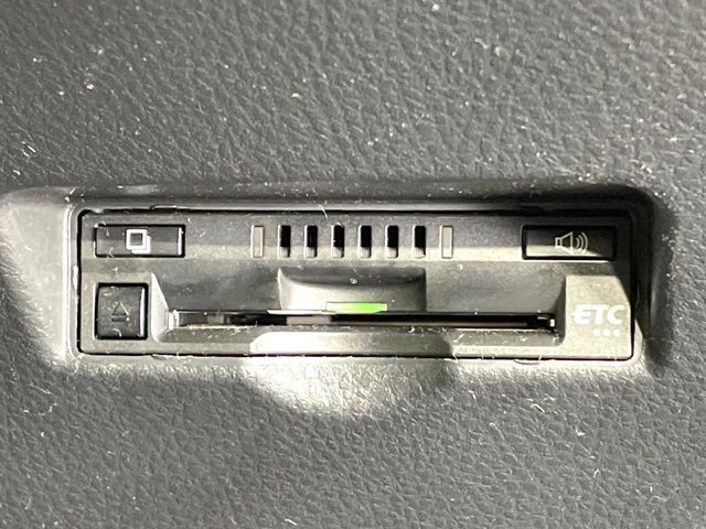 TOYOTA C-HR 2017 Image 31