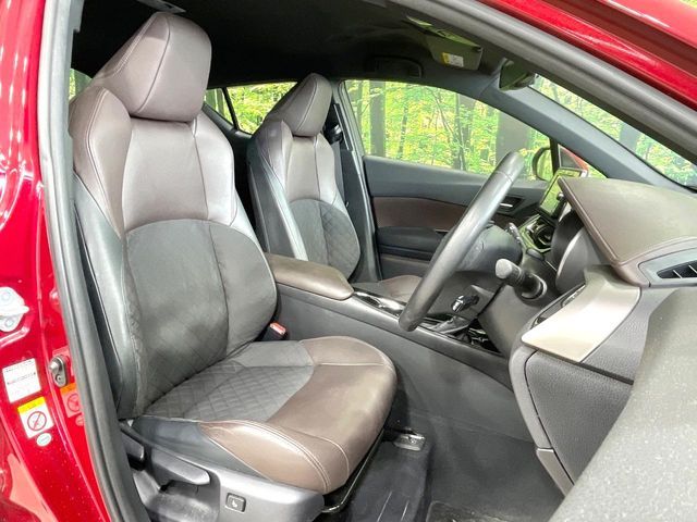 TOYOTA C-HR 2017 Image 31