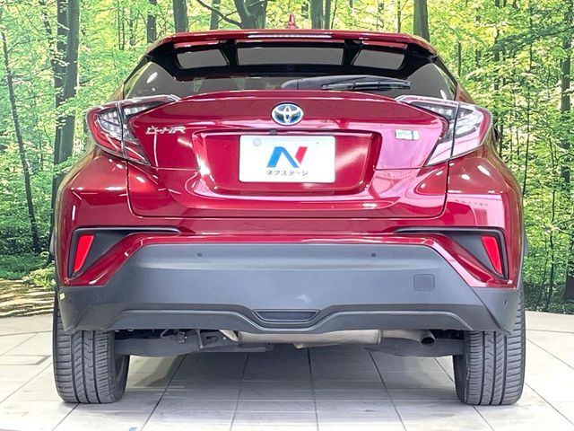 TOYOTA C-HR 2017 Image 31