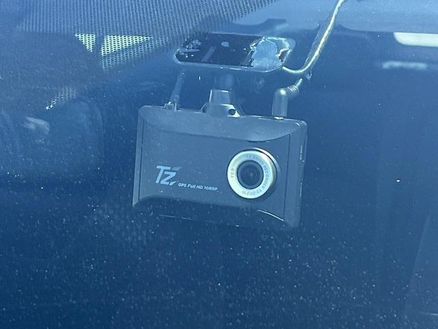 TOYOTA PRIUS 2022 Image 31