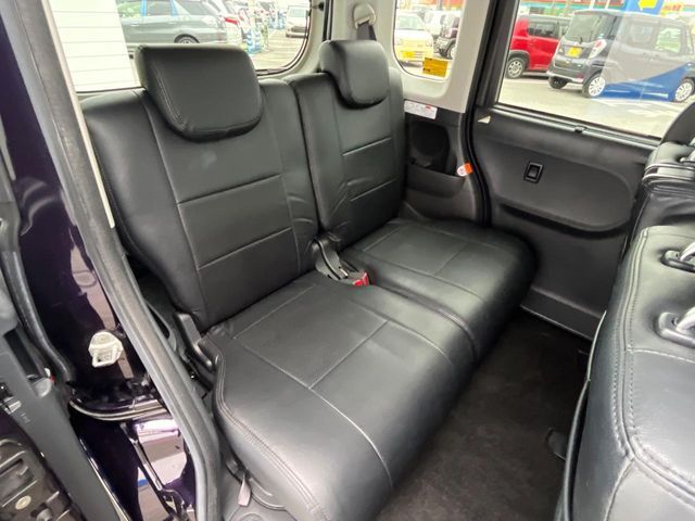 DAIHATSU TANTO CUSTOM 2017 Image 31