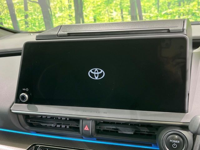 TOYOTA PRIUS 4WD 2023 Image 31