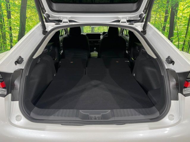 TOYOTA PRIUS 4WD 2023 Image 31