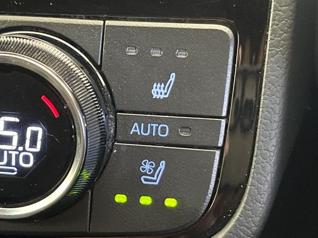 TOYOTA CROWN SEDAN HYBRID 2022 Image 31