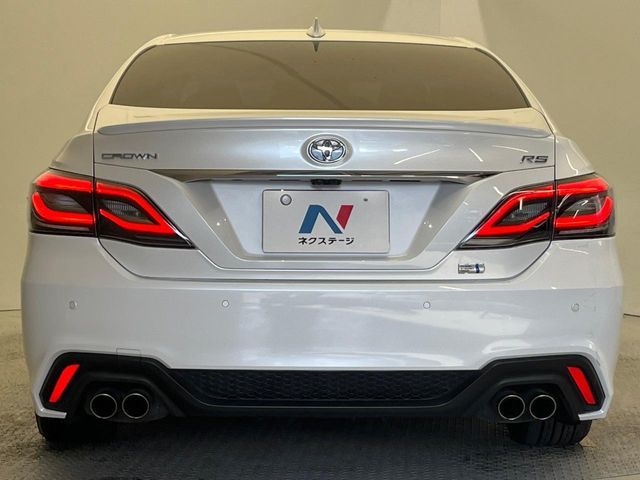 TOYOTA CROWN SEDAN HYBRID 2022 Image 31