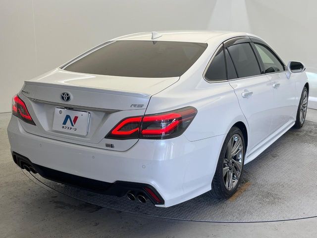 TOYOTA CROWN SEDAN HYBRID 2022 Image 31