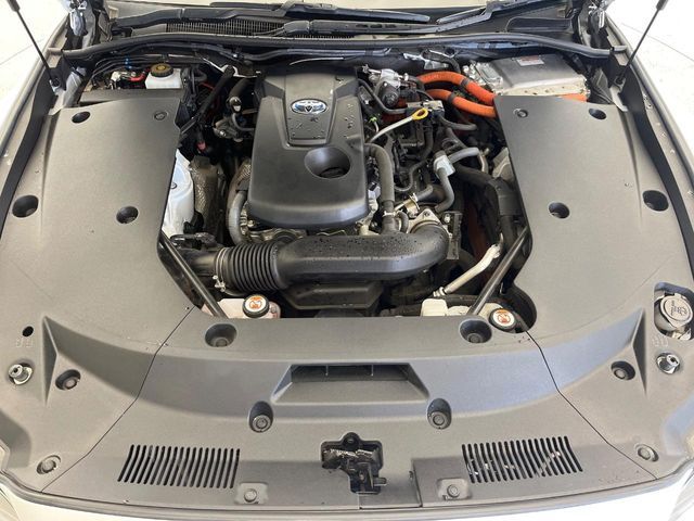 TOYOTA CROWN SEDAN HYBRID 2022 Image 31