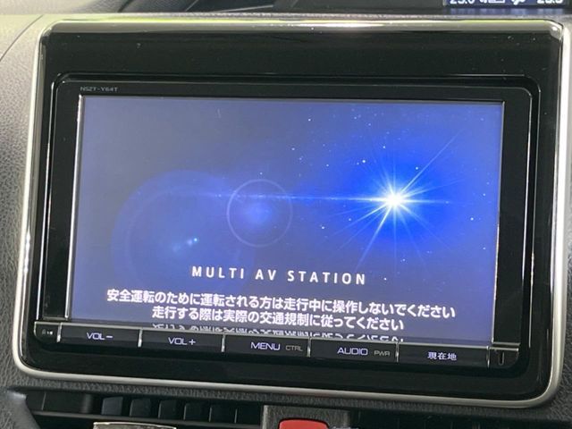 TOYOTA VOXY 2014 Image 31