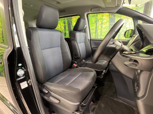 TOYOTA VOXY 2014 Image 31