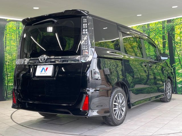 TOYOTA VOXY 2014 Image 31