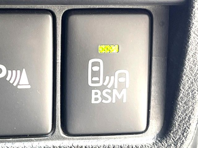 TOYOTA LEXUS IS300H 2015 Image 31